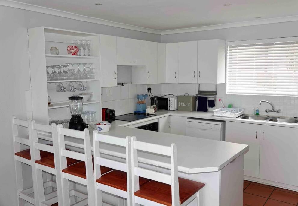 Whales & Waves Villa Hermanus Luaran gambar