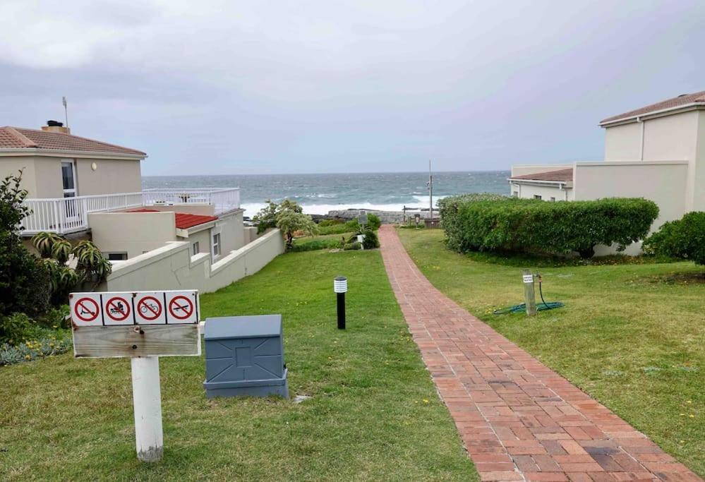 Whales & Waves Villa Hermanus Luaran gambar